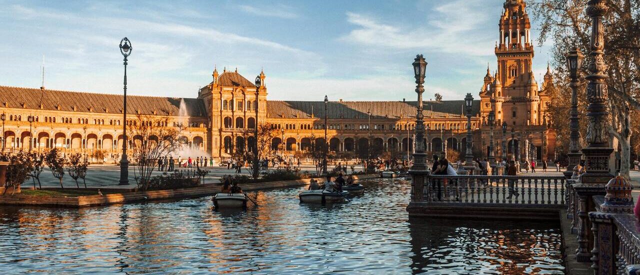 Sevilla es una de las ciudades imprescindibles que ver en España